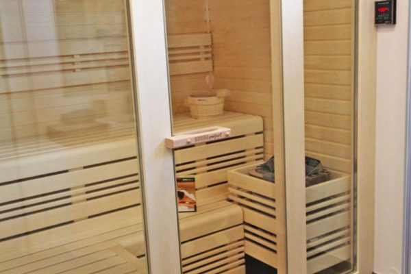 Cuvier sauna osika proskleni