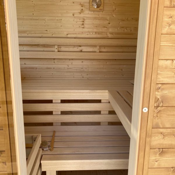 Stavba venkovnní sauny